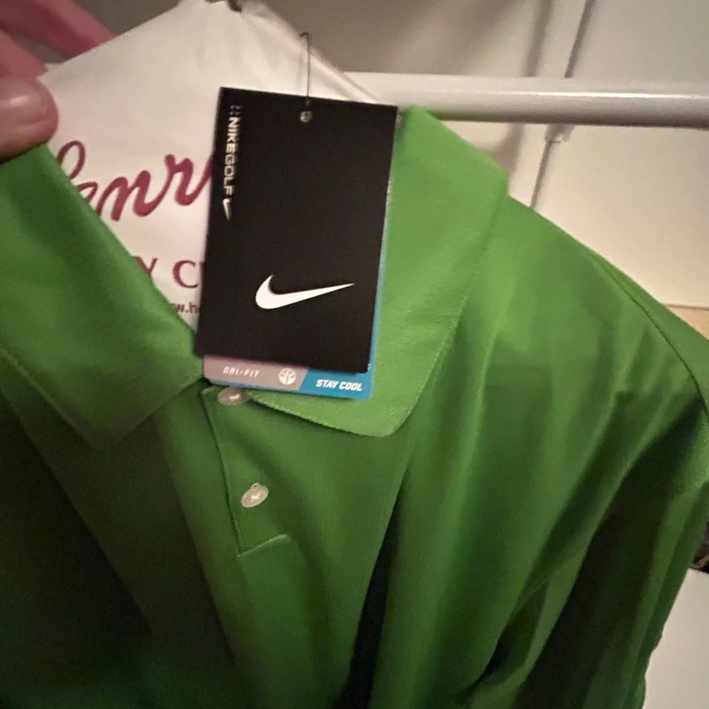 Nike Vibrant Green Polo Shirt NWT - Picture 4 of 5
